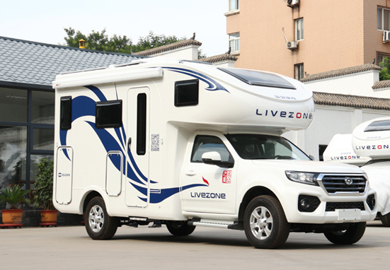 這款四驅(qū)房車(chē)動(dòng)力挺好，還有兩款布局