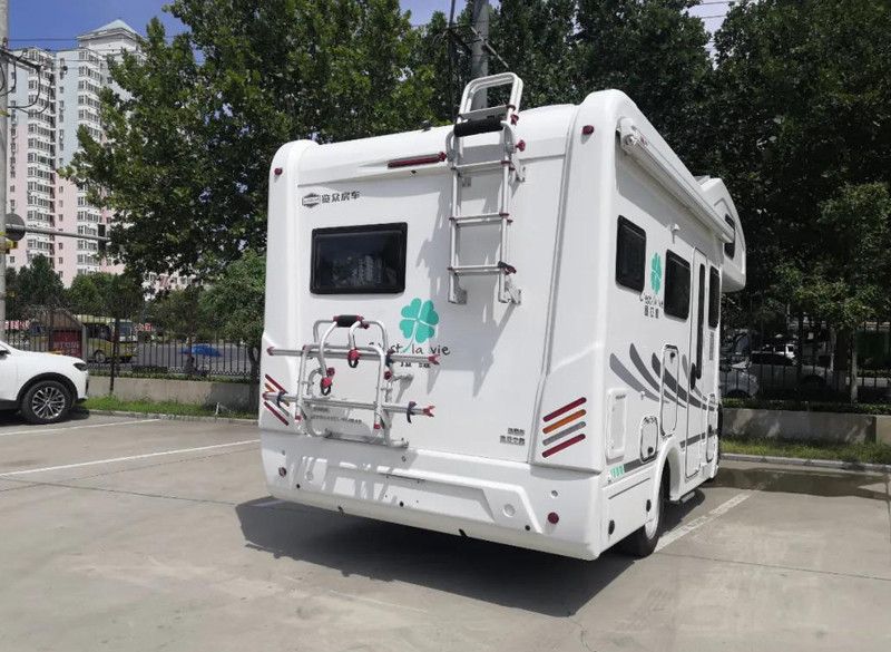 過幾天沈陽特熱鬧，這么多房車