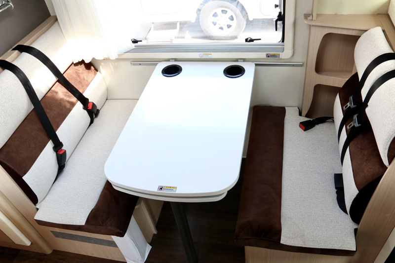 既安全又舒適，選這款房車(chē)才對(duì)