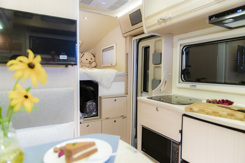 上下鋪床的房車，空間利用真合適