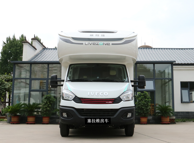 要大空間也更舒適，這樣的房車很棒