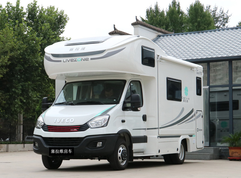 要大空間也更舒適，這樣的房車很棒