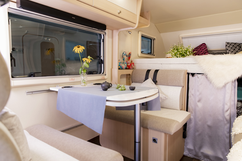 想要大床房車，可以看這兩款