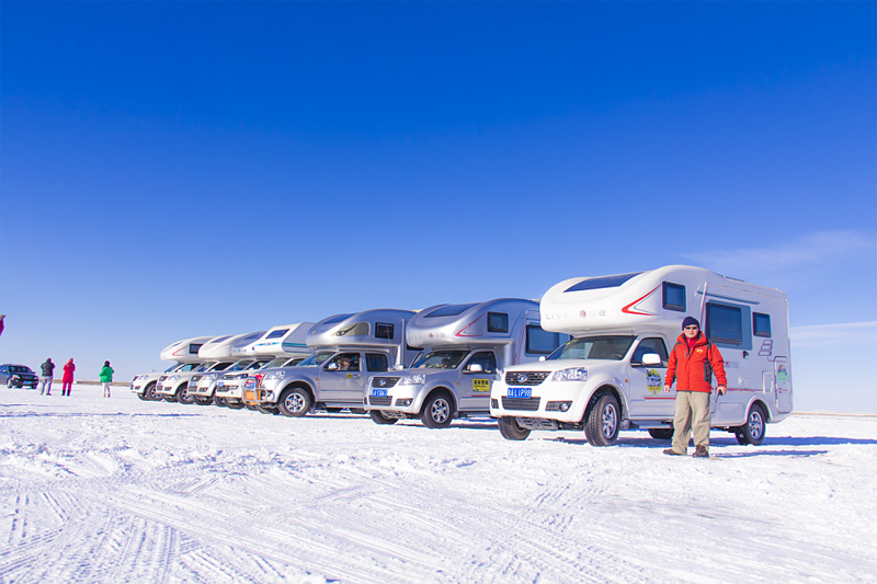 覽眾房車“追逐夢(mèng)想，綠色旅行”倡議