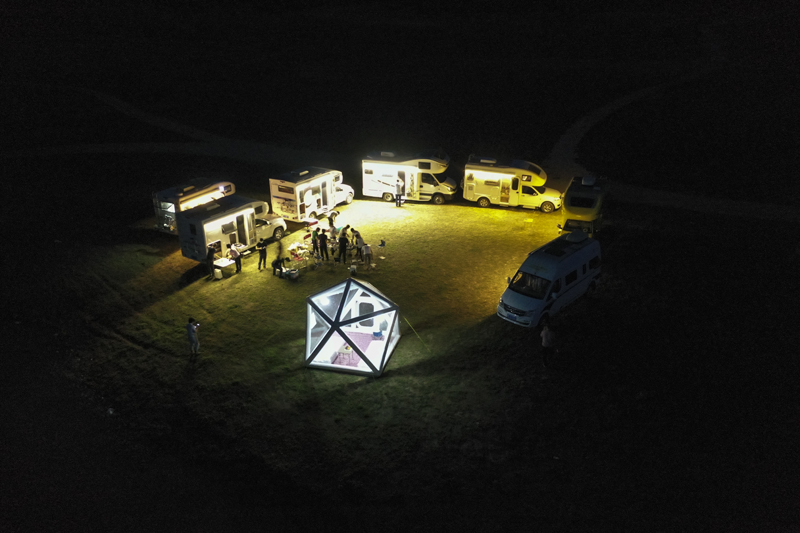 夏季，房車這么用，夠涼爽