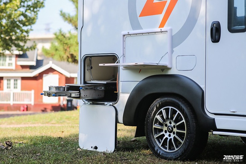 打響第二炮！搶先實拍體驗覽眾自由炮-B皮卡四驅房車