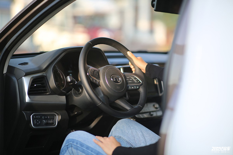 打響第二炮！搶先實拍體驗覽眾自由炮-B皮卡四驅房車