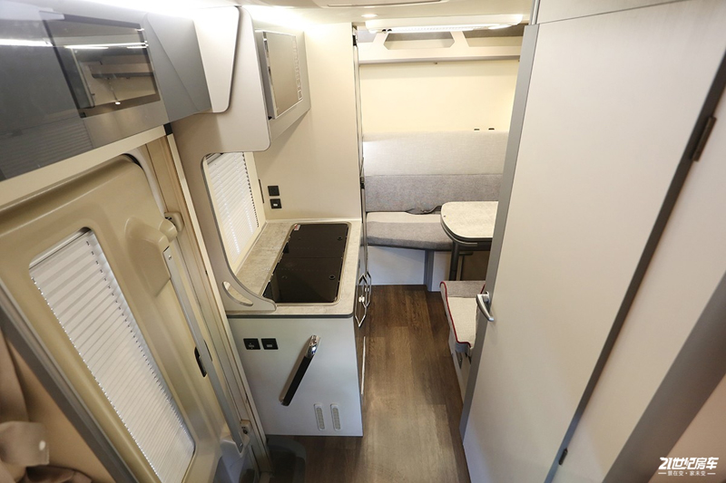 打響第二炮！搶先實拍體驗覽眾自由炮-B皮卡四驅房車