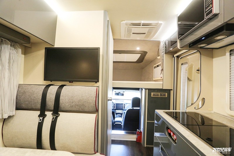 打響第二炮！搶先實拍體驗覽眾自由炮-B皮卡四驅房車