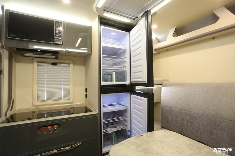 打響第二炮！搶先實拍體驗覽眾自由炮-B皮卡四驅房車