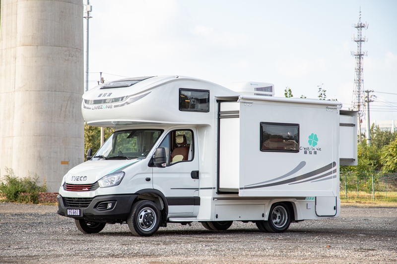 賽拉維房車(chē) 雙拓展版實(shí)車(chē)拍攝,更顯房車(chē)魅力 賽拉維房車(chē) 雙拓展版實(shí)車(chē)拍攝,更顯房車(chē)魅力