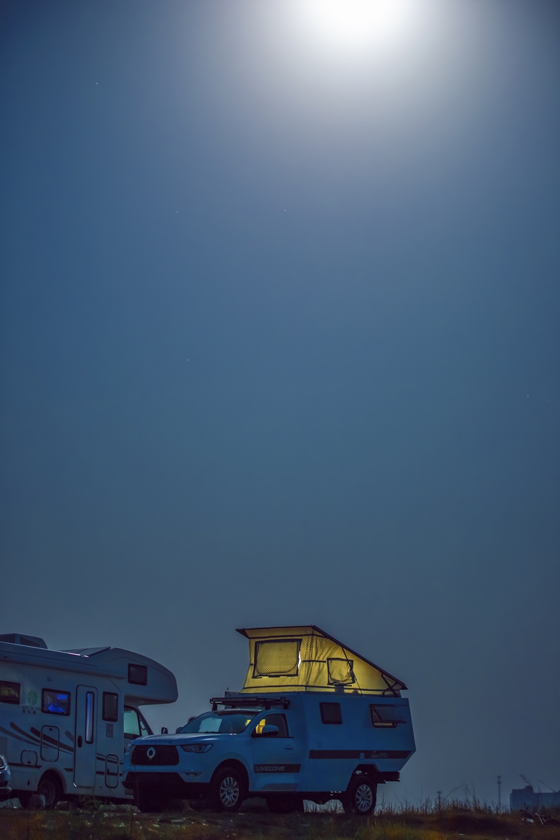 房車(chē)生活記 上 月半小夜曲 房車(chē)生活記 上 月半小夜曲