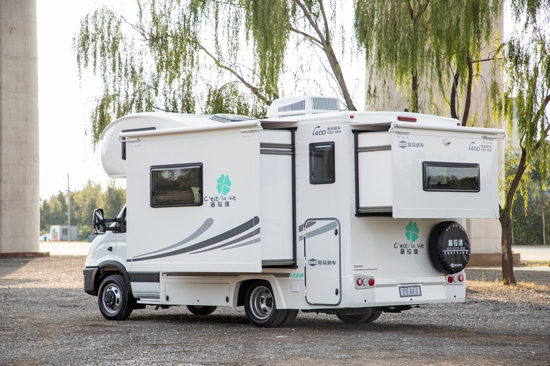 塞拉維雙拓展房車，你想象不到的空間舒適性