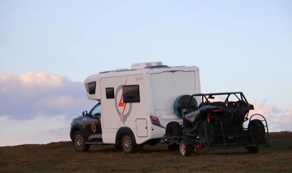 C6駕照即將到來(lái)！這款擁有牽引資質(zhì)的自行式房車千萬(wàn)別錯(cuò)過！