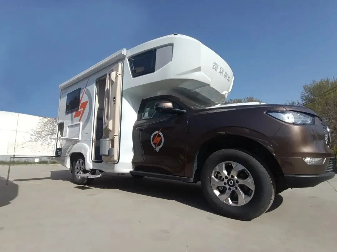 馭炮親征,拒走彎路——房車(chē)之旅攻略奉上! 馭炮親征,拒走彎路——房車(chē)之旅攻略奉上!