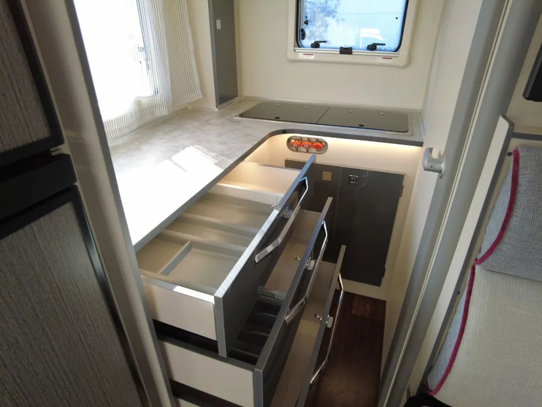 氣場全開！駱駝房車最強全明星陣容，齊了！