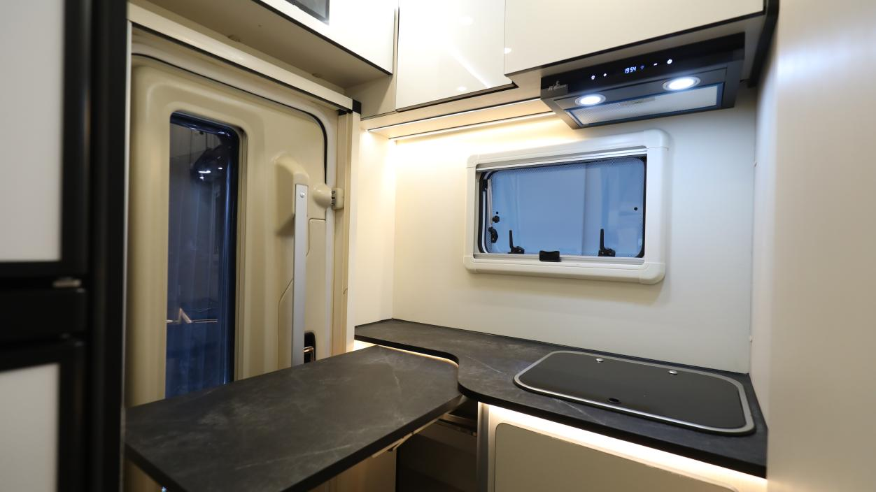 售價(jià)公布l自由炮C耀目上市！