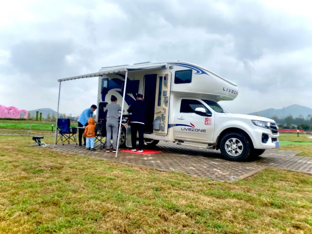 精致化露營“選手”，將吃住行融為一體，適合1~2人四季旅行