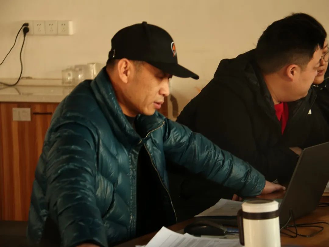 以用戶為中心，覽眾房車高管與用戶在線懇談