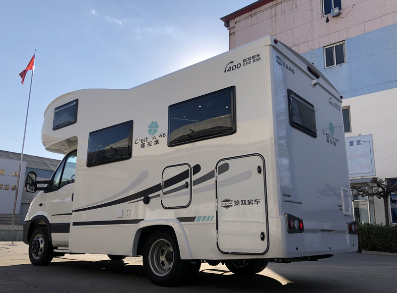 舒適旅行生活，這款房車必不可少