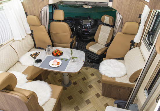 品質(zhì)、安全、舒適、空間，這款房車沒(méi)得挑